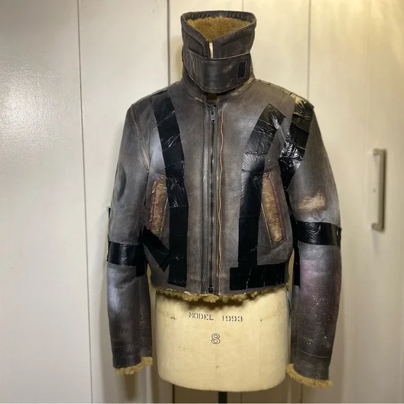 Balenciaga Paint Logo Taped Genuine Shearling Bomber Jacket - Picture 4 of 16